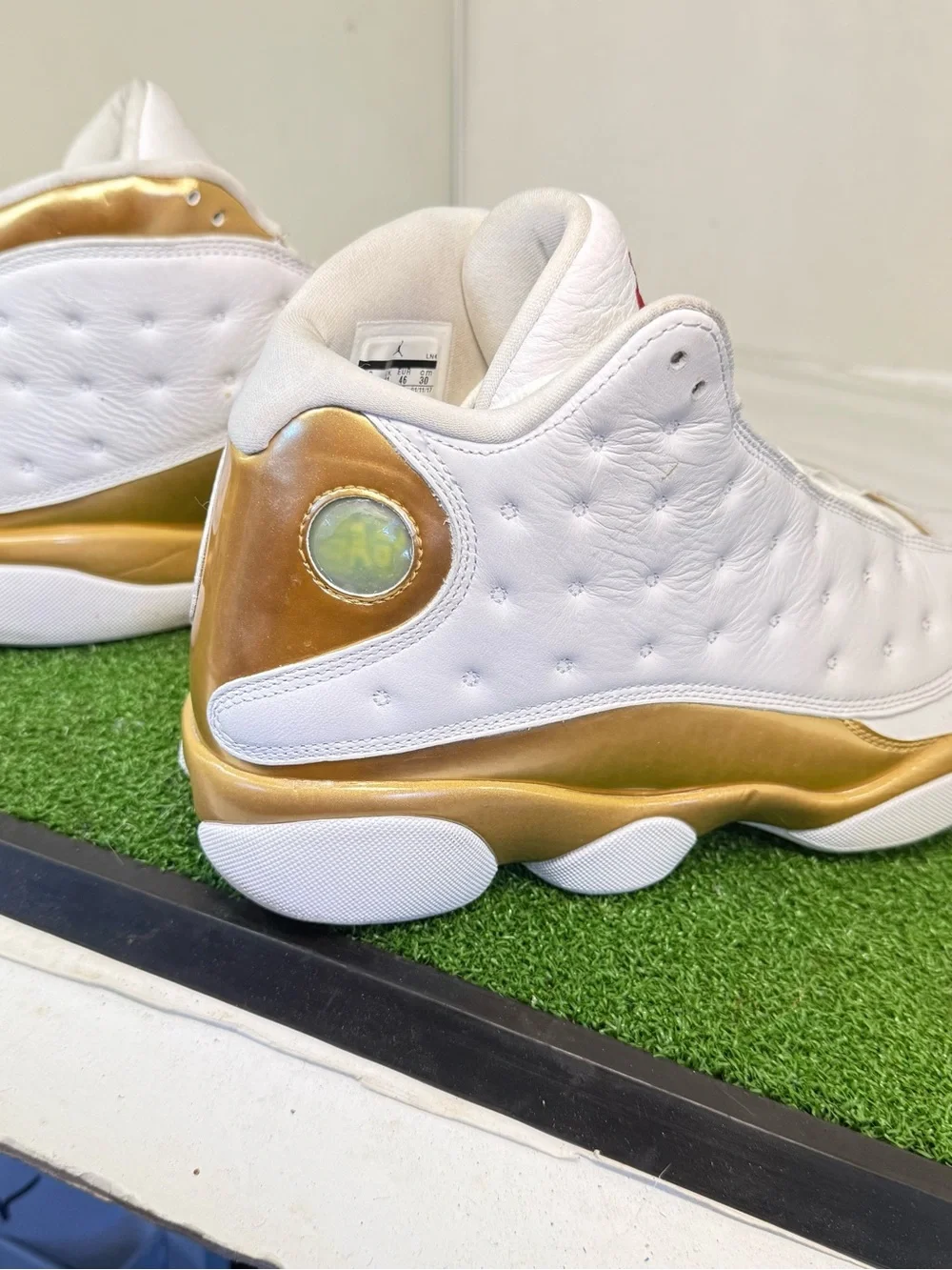 Jordan 13 Retro Defining Moments Pack Last Shot